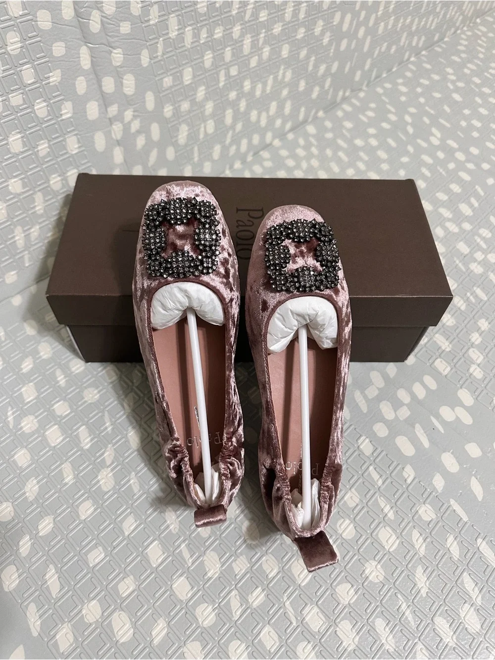 Línea Paolo Mauve Velvet Crystal-Buckle Ballet Flats